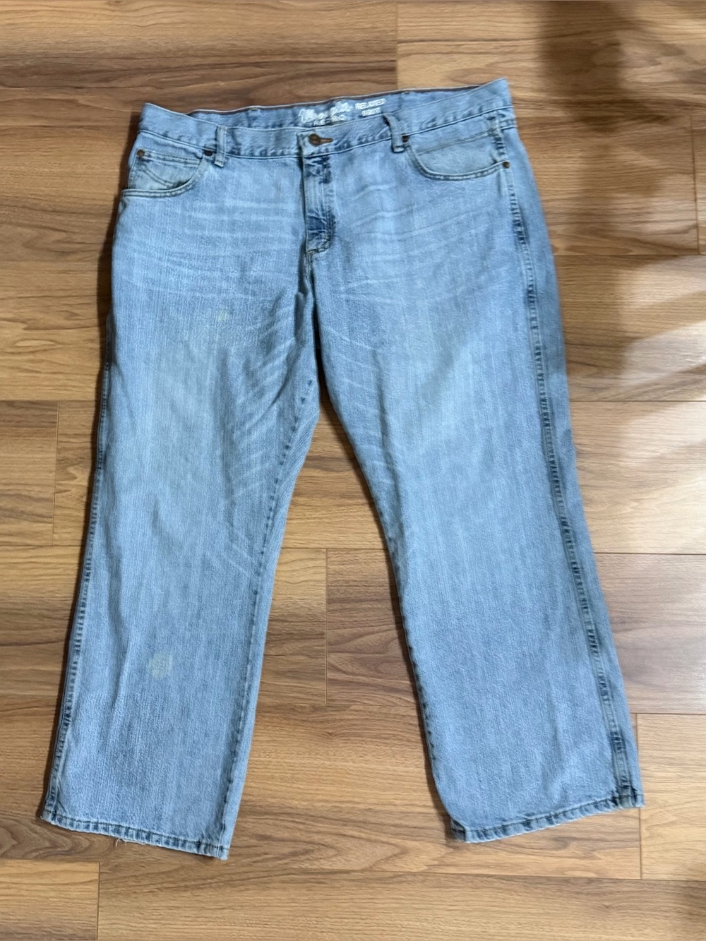 Men’s Wrangler Retro Relaxed Bootcut Jeans. Has s spot on one leg.  Size 42x30